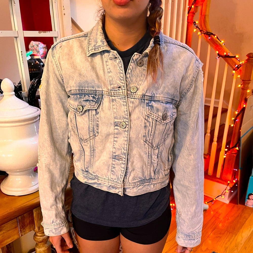 Women’s American Eagle Cropped Denim Jacket